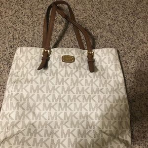 MK tote